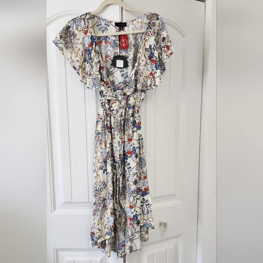 Gorgeous wrap dress Size medium